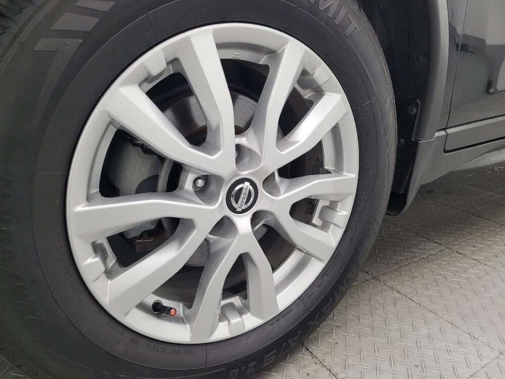 2018 Nissan Rogue in Orlando, FL 32808 - 18123042 31