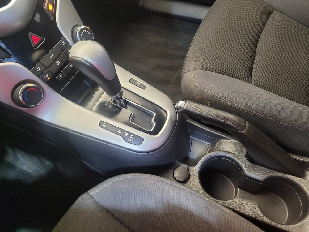 2014 Chevrolet Cruze in Columbus, OH 43228 - 18123043 26