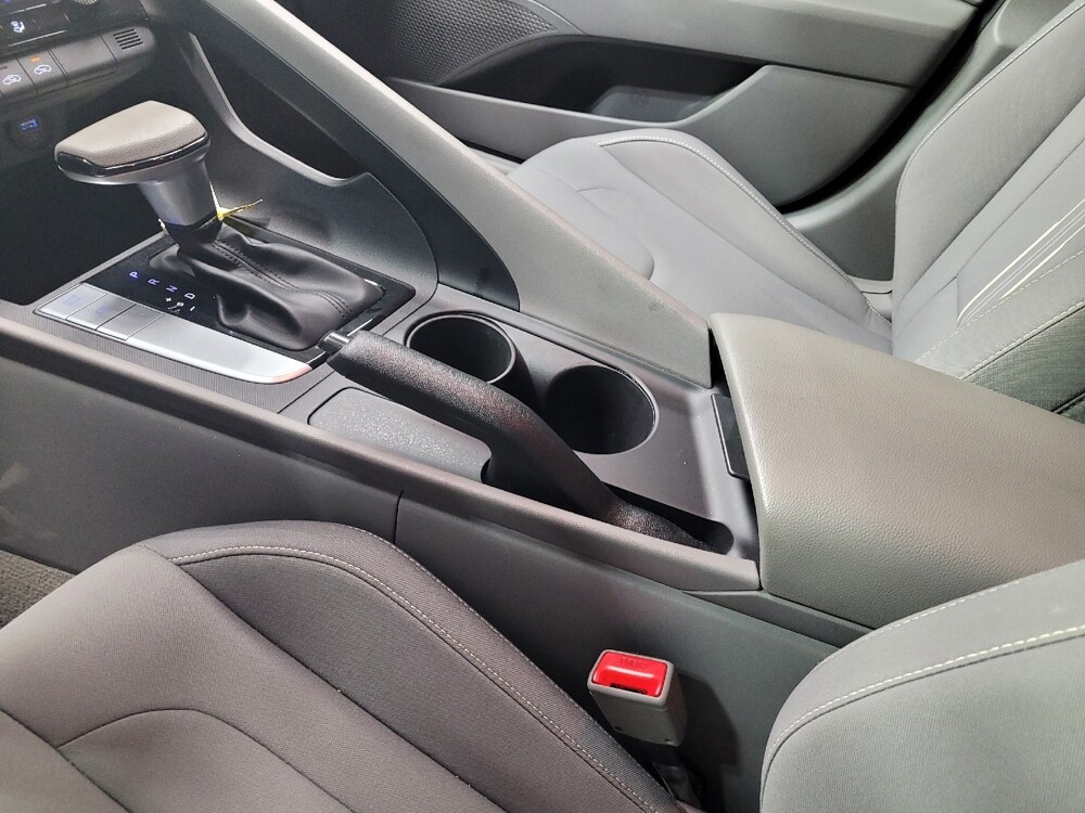 2022 Hyundai Elantra in Conway, SC 29526 - 18123066 26