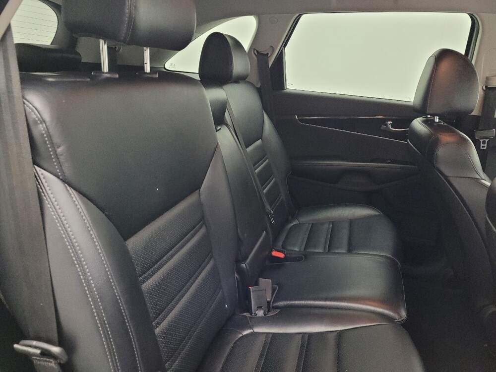 2019 Kia Sorento in Winston-Salem, NC 27103 - 18123067 19