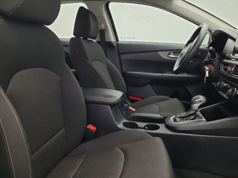 2019 Kia Forte in Winston-Salem, NC 27103 - 18123070 21