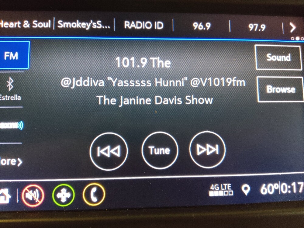 2020 Chevrolet Equinox in Conway, SC 29526 - 18123075 25