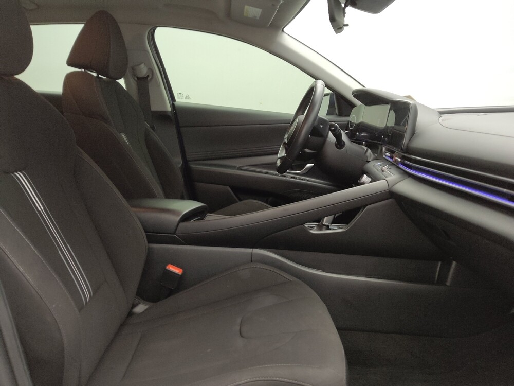 2024 Hyundai Elantra in Lakewood, CO 80215 - 18123078 21