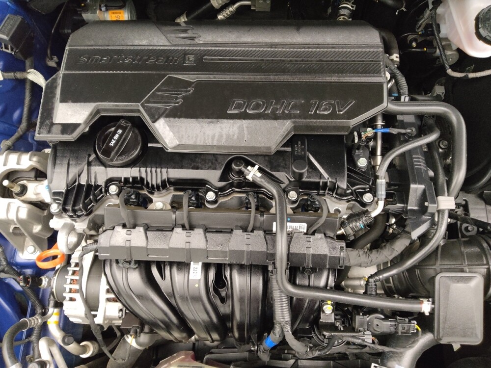 2024 Hyundai Elantra in Lakewood, CO 80215 - 18123078 30