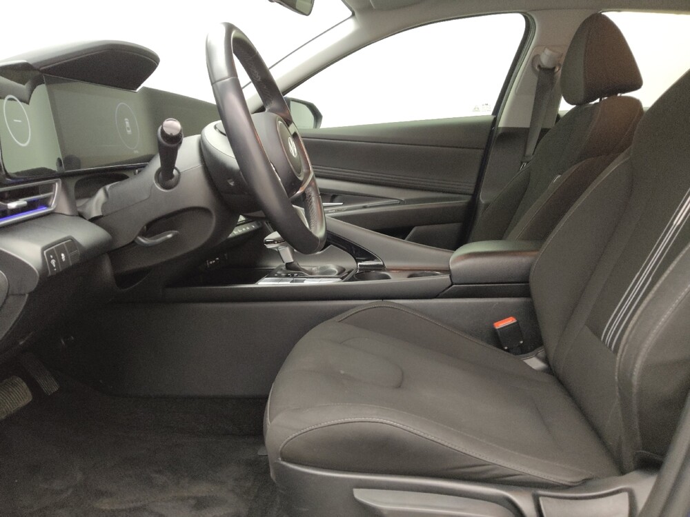 2024 Hyundai Elantra in Lakewood, CO 80215 - 18123078 17