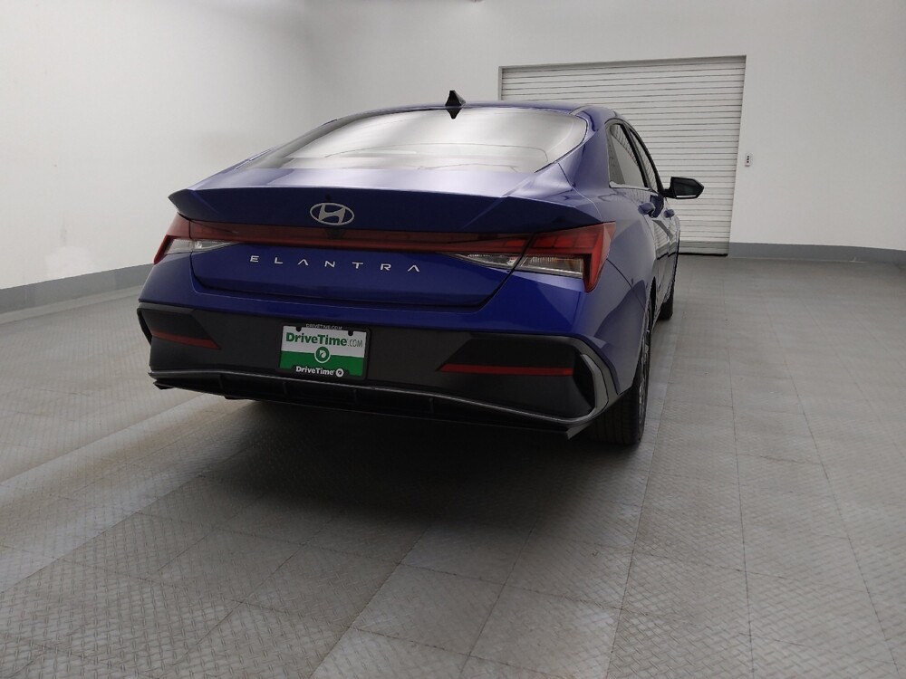 2024 Hyundai Elantra in Lakewood, CO 80215 - 18123078 7