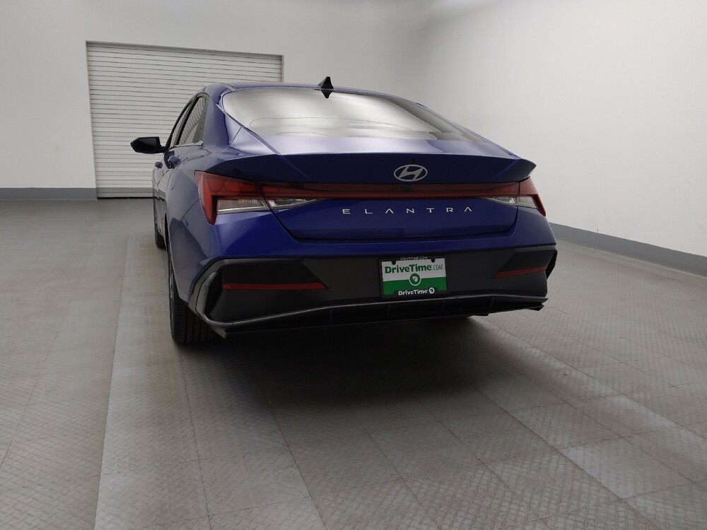 2024 Hyundai Elantra in Lakewood, CO 80215 - 18123078 6