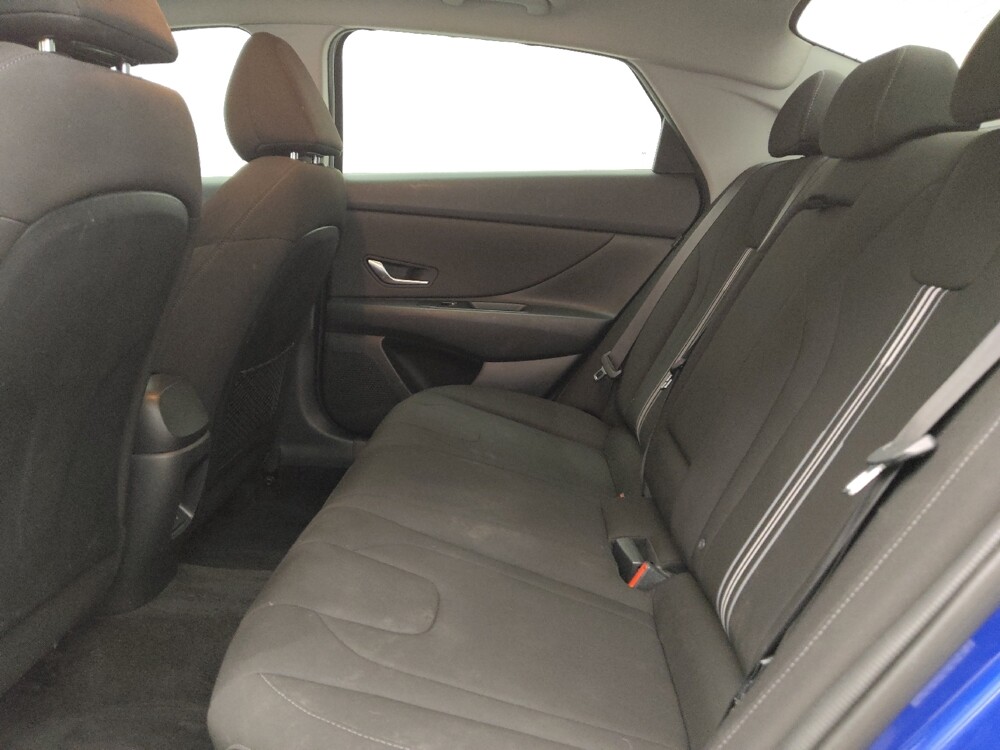 2024 Hyundai Elantra in Lakewood, CO 80215 - 18123078 18