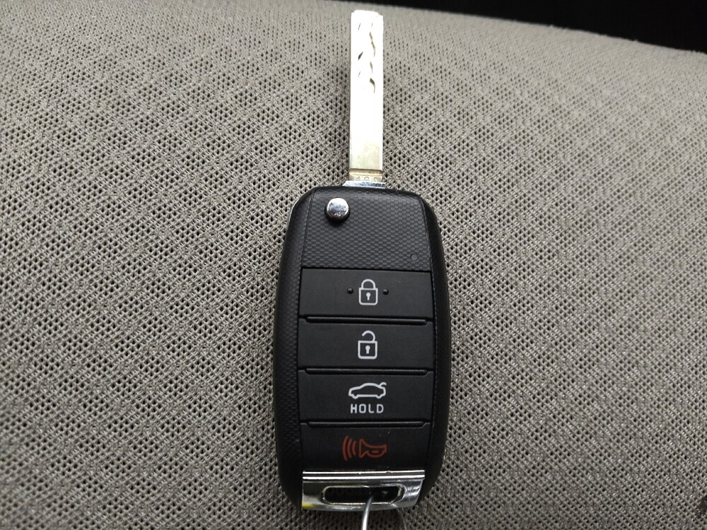 2018 Kia Optima in Denver, CO 80012 - 18123081 32