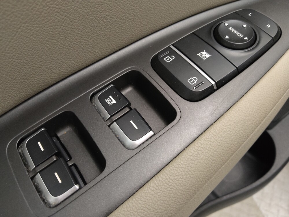 2018 Kia Optima in Denver, CO 80012 - 18123081 27