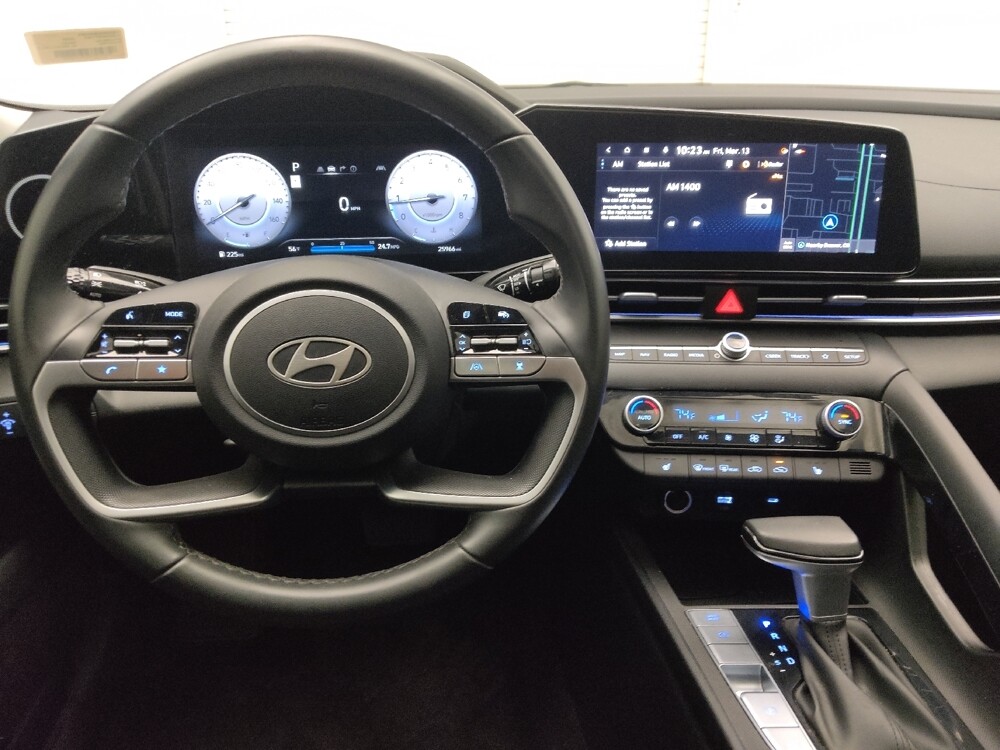 2025 Hyundai Elantra in Lakewood, CO 80215 - 18123083 22