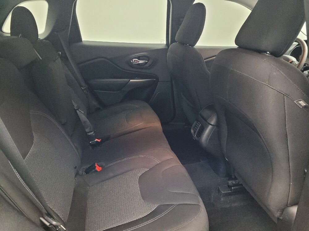 2019 Jeep Cherokee in Huntsville, AL 35816 - 18123086 19