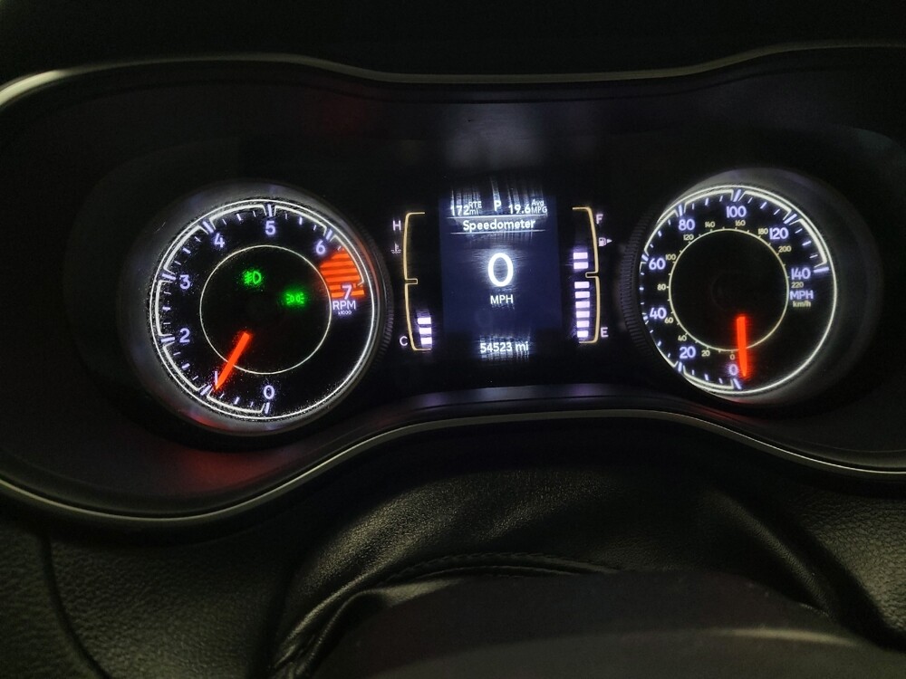 2019 Jeep Cherokee in Huntsville, AL 35816 - 18123086 23