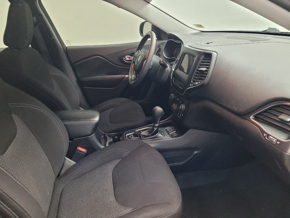 2019 Jeep Cherokee in Huntsville, AL 35816 - 18123086 21