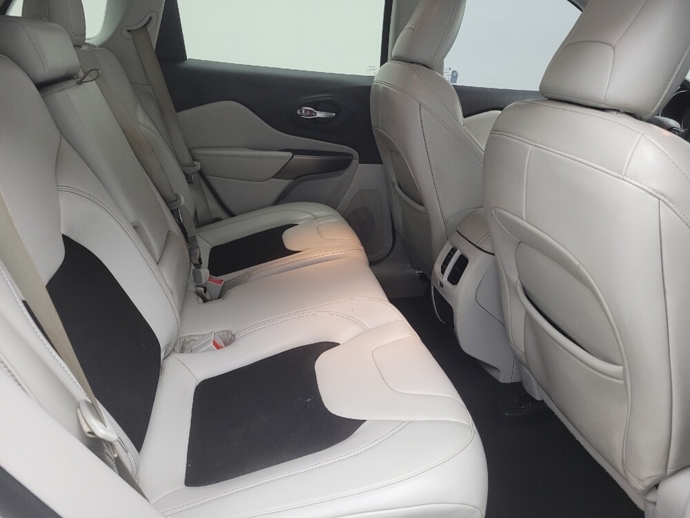 2020 Jeep Cherokee in Memphis, TN 38115 - 18123088 19