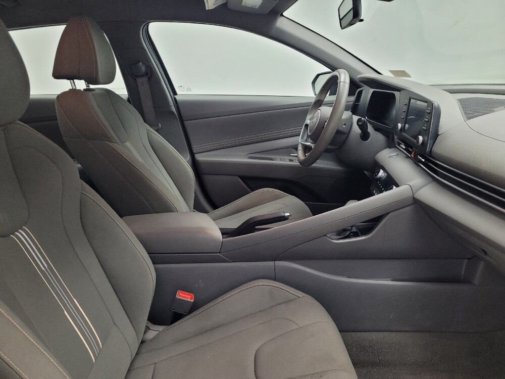 2025 Hyundai Elantra in Huntsville, AL 35816 - 18123094 21
