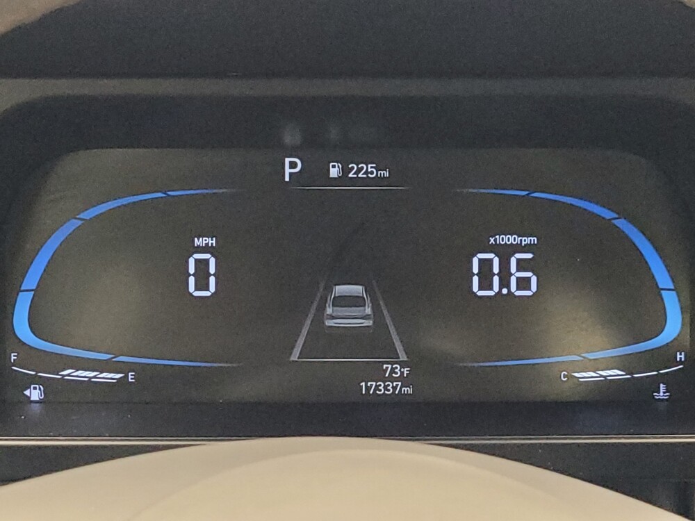 2025 Hyundai Elantra in Huntsville, AL 35816 - 18123094 23