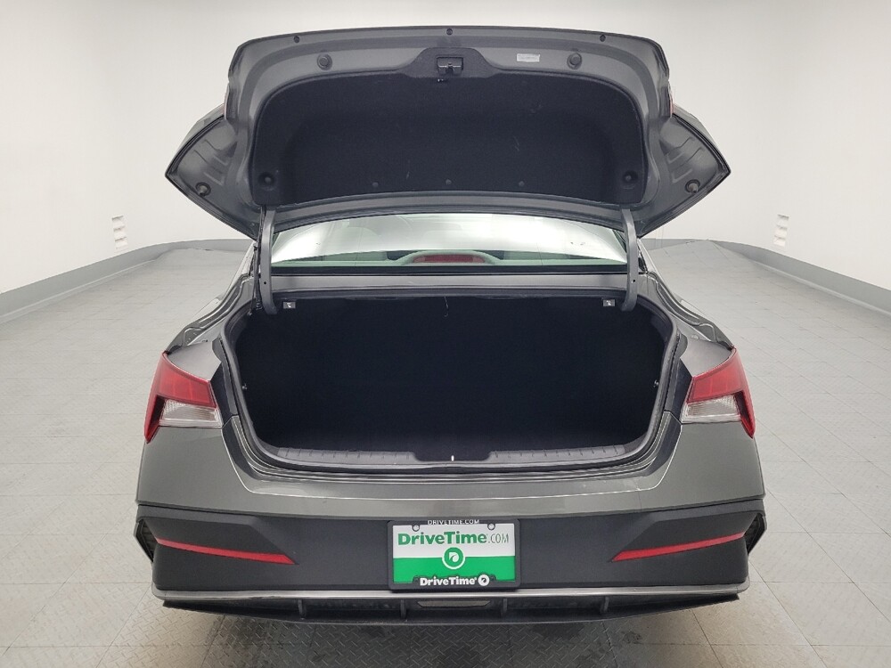 2025 Hyundai Elantra in Huntsville, AL 35816 - 18123094 29