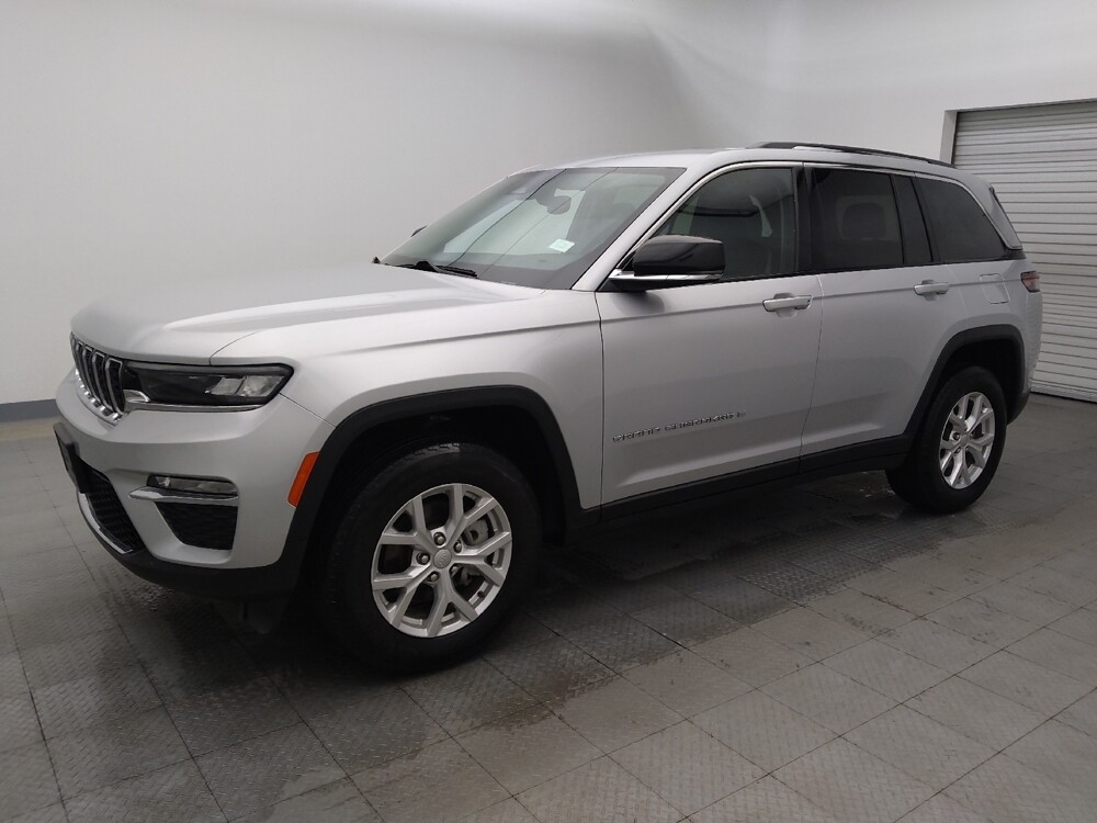 2023 Jeep Grand Cherokee in Live Oak, TX 78233 - 18123101 2