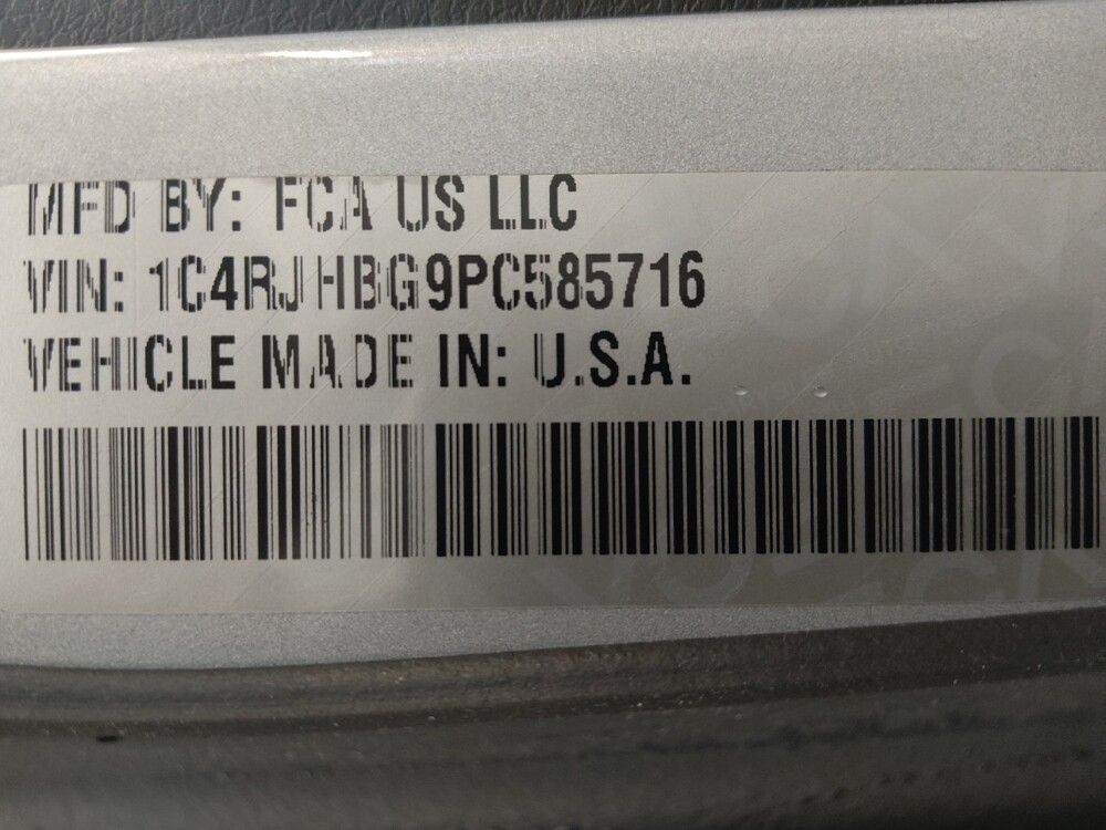 2023 Jeep Grand Cherokee in Live Oak, TX 78233 - 18123101 33