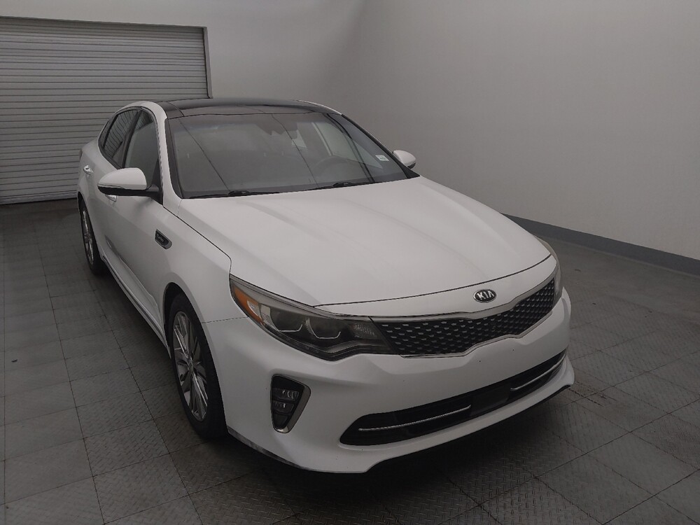 2018 Kia Optima in Houston, TX 77034 - 18123103 14
