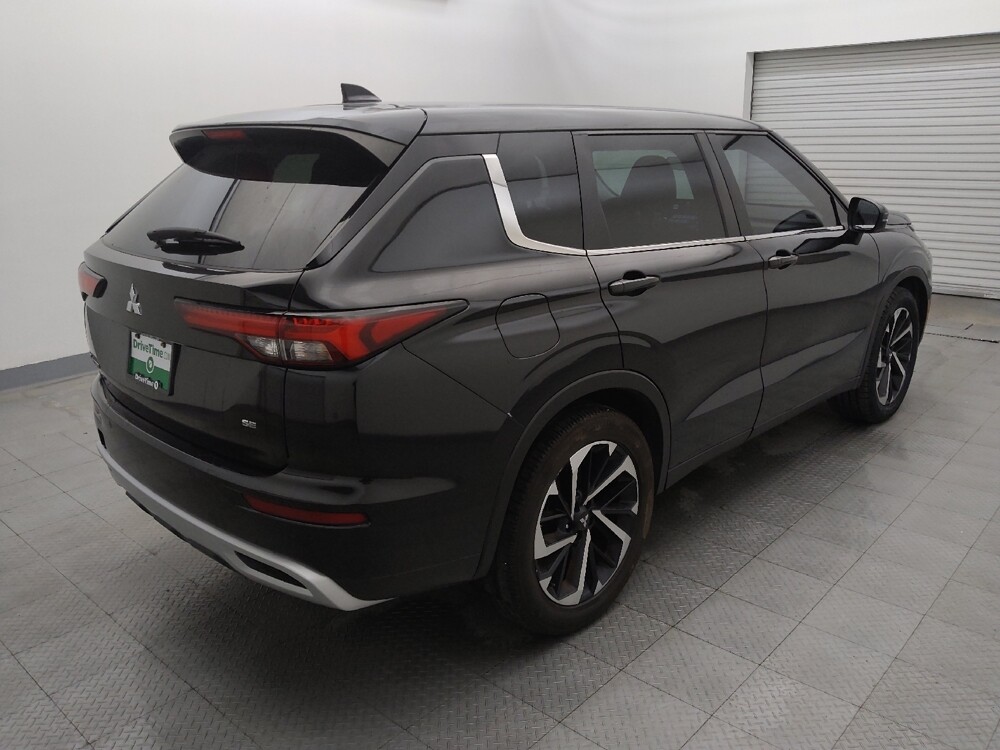 2023 Mitsubishi Outlander in Houston, TX 77060 - 18123104 9