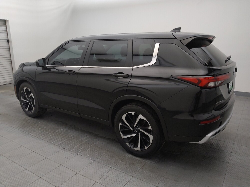 2023 Mitsubishi Outlander in Houston, TX 77060 - 18123104 3