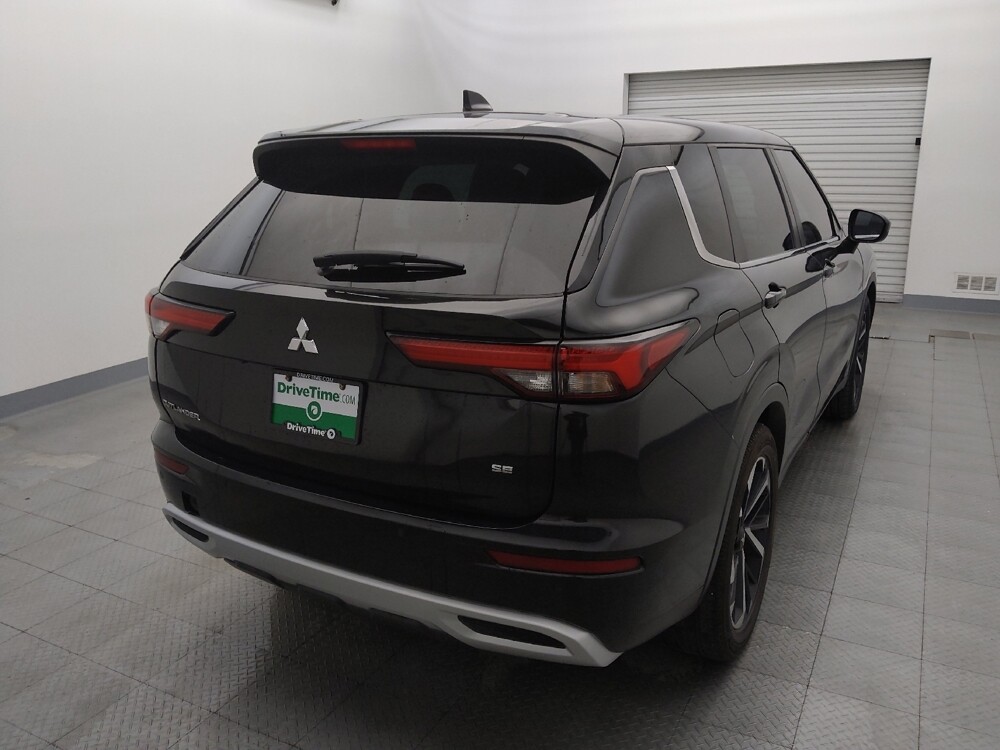 2023 Mitsubishi Outlander in Houston, TX 77060 - 18123104 7