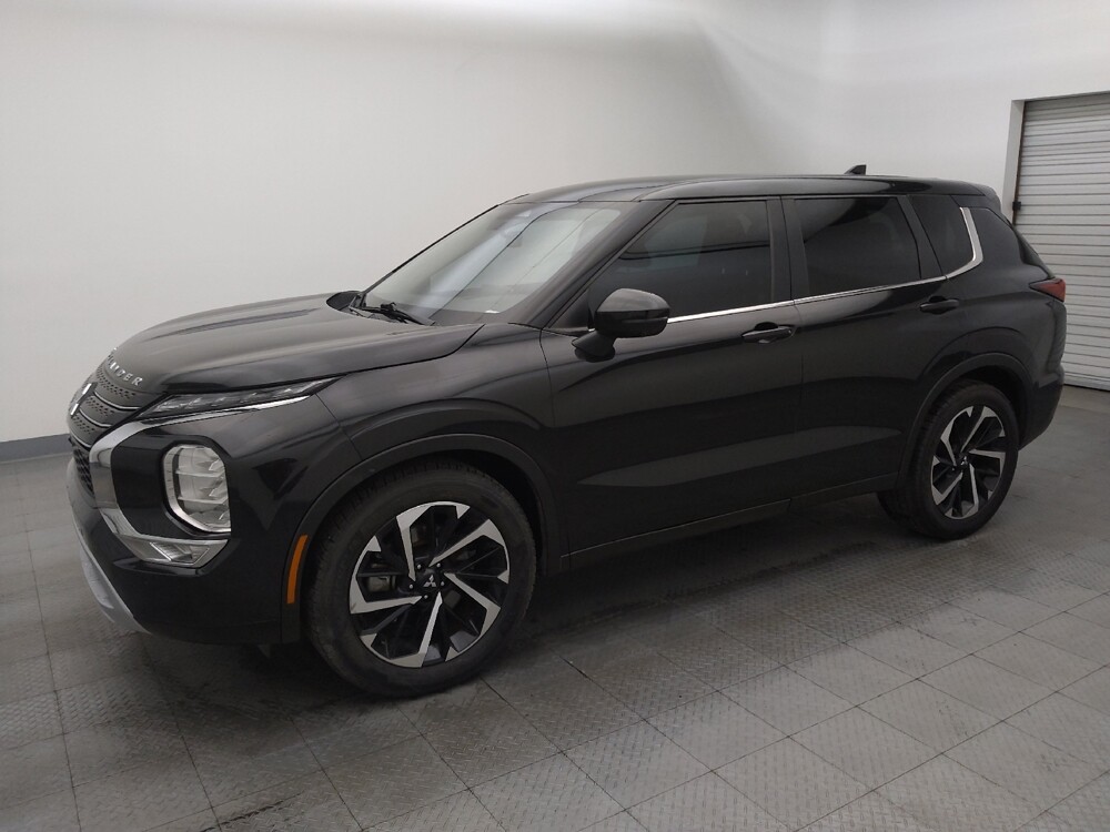 2023 Mitsubishi Outlander in Houston, TX 77060 - 18123104 2