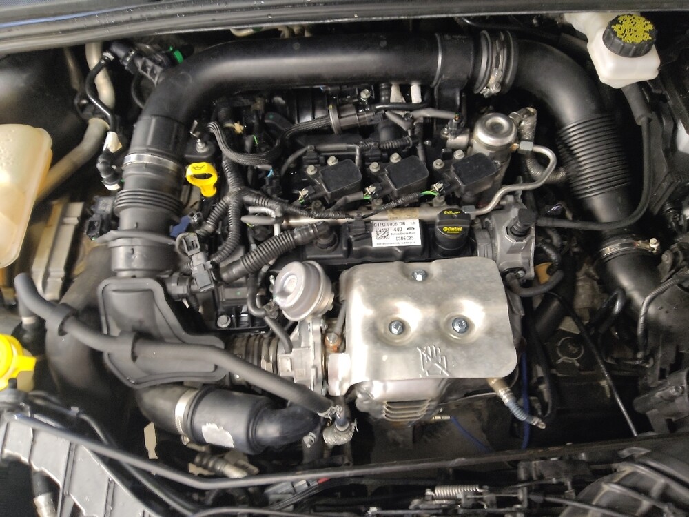 2018 Ford Focus in Houston, TX 77060 - 18123110 30