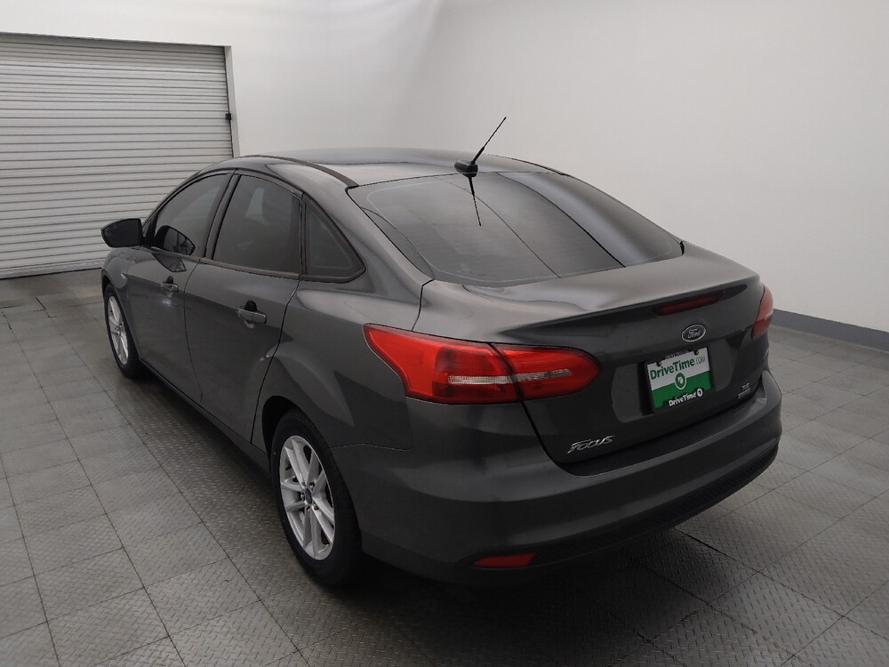 2018 Ford Focus in Houston, TX 77060 - 18123110 5