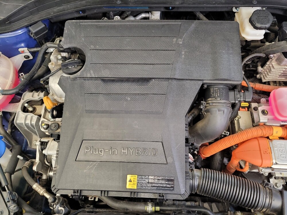 2021 Hyundai Ioniq in Louisville, KY 40258 - 18123118 30