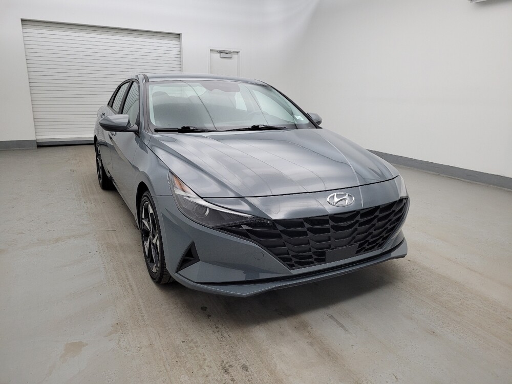 2023 Hyundai Elantra in Cincinnati, OH 45255 - 18123120 14