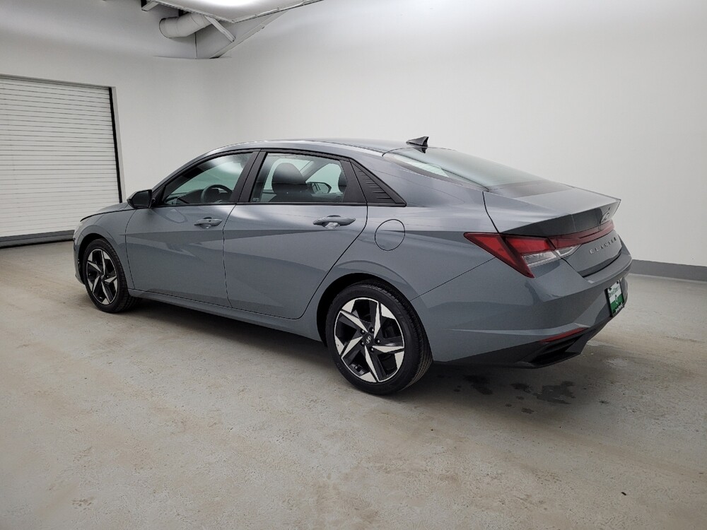 2023 Hyundai Elantra in Cincinnati, OH 45255 - 18123120 3