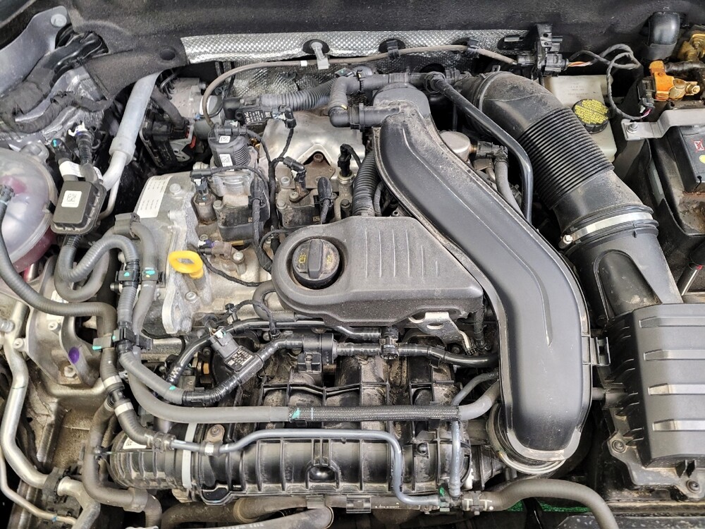 2023 Volkswagen Taos in Columbus, OH 43228 - 18123121 30