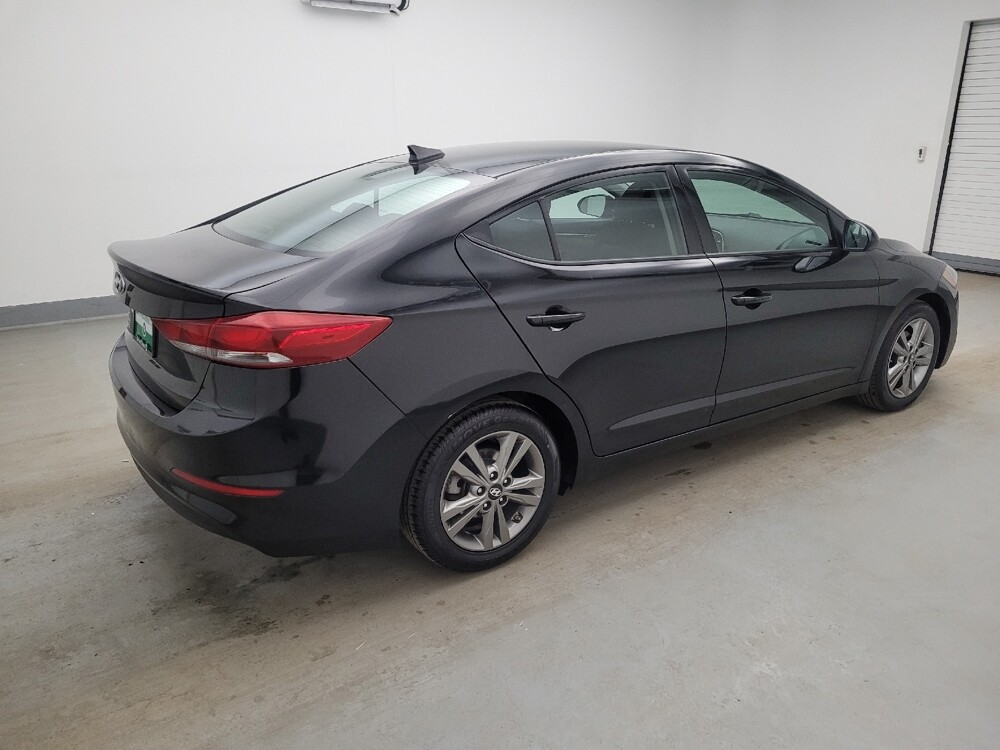 2018 Hyundai Elantra in Columbus, OH 43228 - 18123122 10