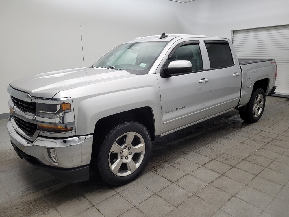 2018 Chevrolet Silverado 1500 in Maple Heights, OH 44137 - 18123125 2