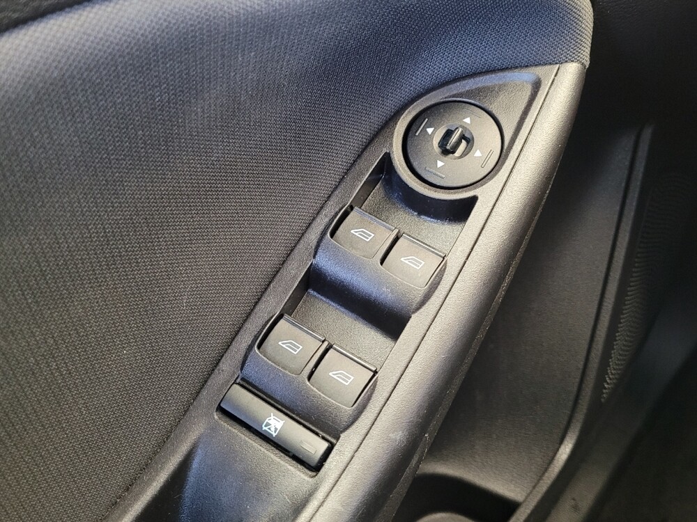 2017 Ford Focus in Columbus, OH 43228 - 18123126 27