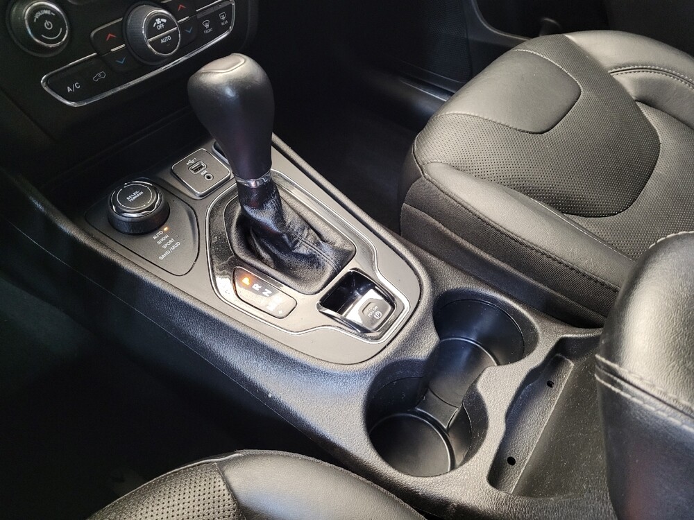 2019 Jeep Cherokee in Columbus, OH 43228 - 18123127 26