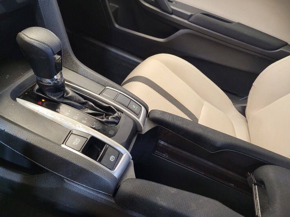 2019 Honda Civic in Louisville, KY 40258 - 18123128 26