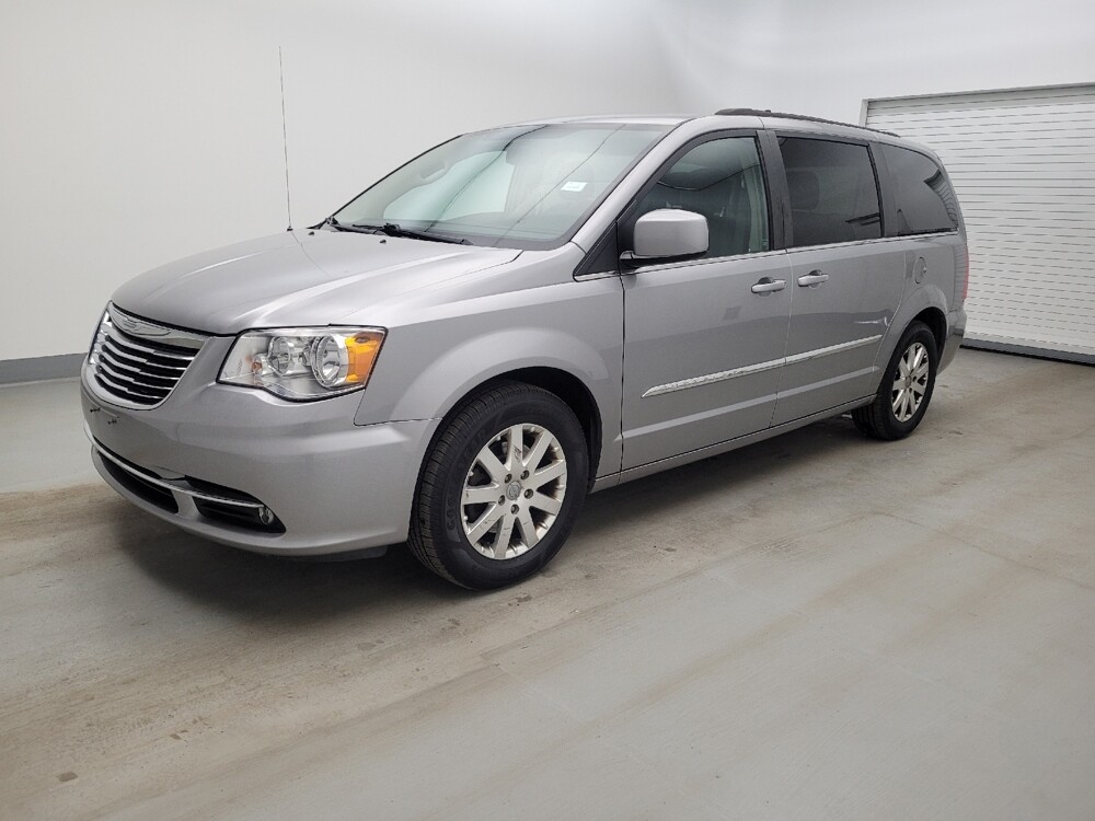 2015 Chrysler Town & Country in Louisville, KY 40258 - 18123129 2