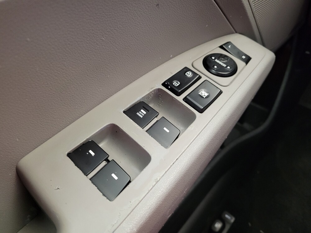 2020 Hyundai Elantra in Maple Heights, OH 44137 - 18123130 27