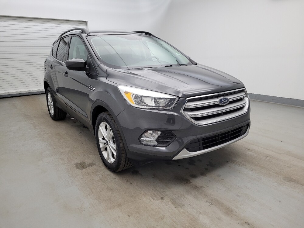 2018 Ford Escape in Columbus, OH 43228 - 18123131 13