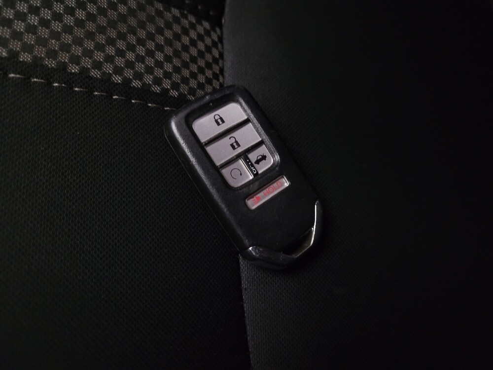 2020 Honda Civic in Glendale, AZ 85301 - 18123137 32