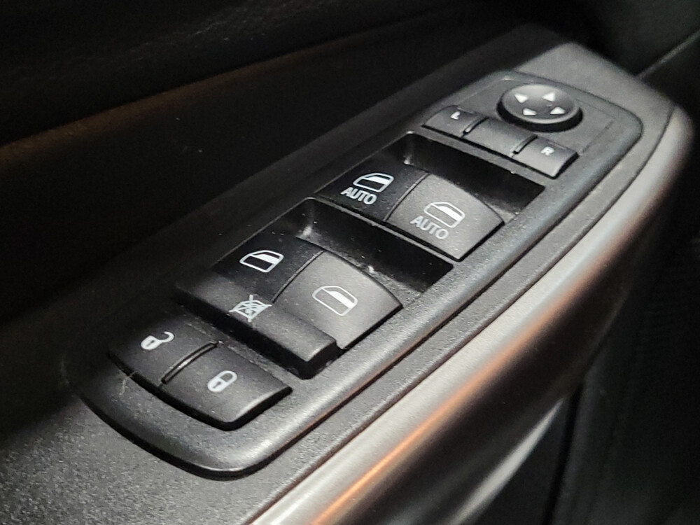 2019 Jeep Cherokee in Henrico, VA 23223 - 18123139 27