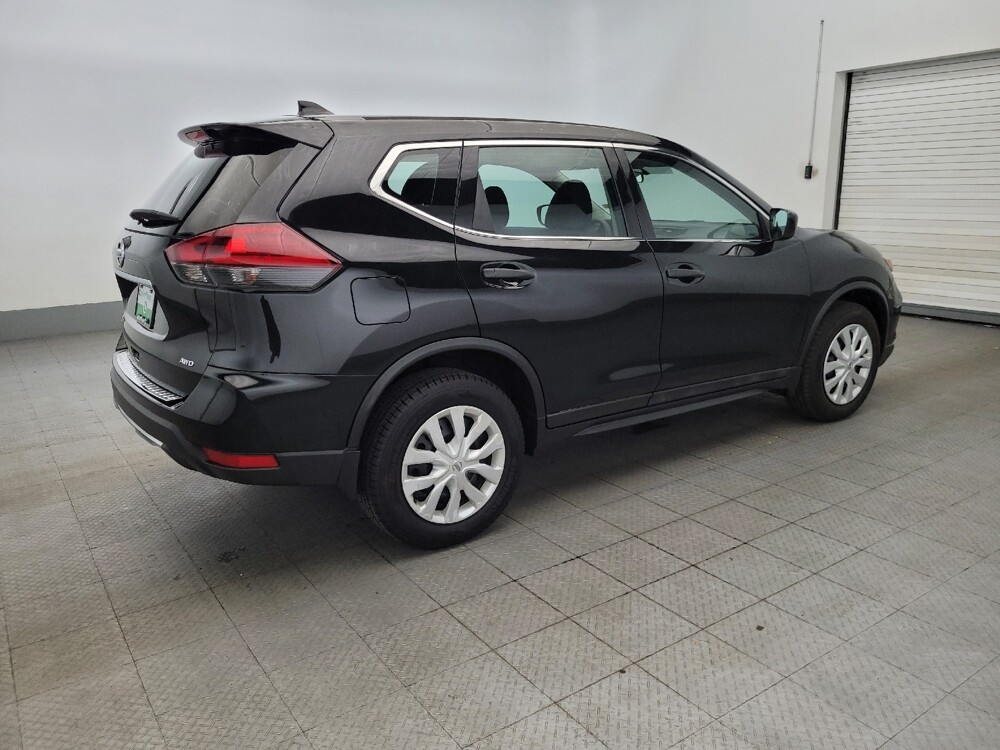 2018 Nissan Rogue in Richmond, VA 23235 - 18123140 10