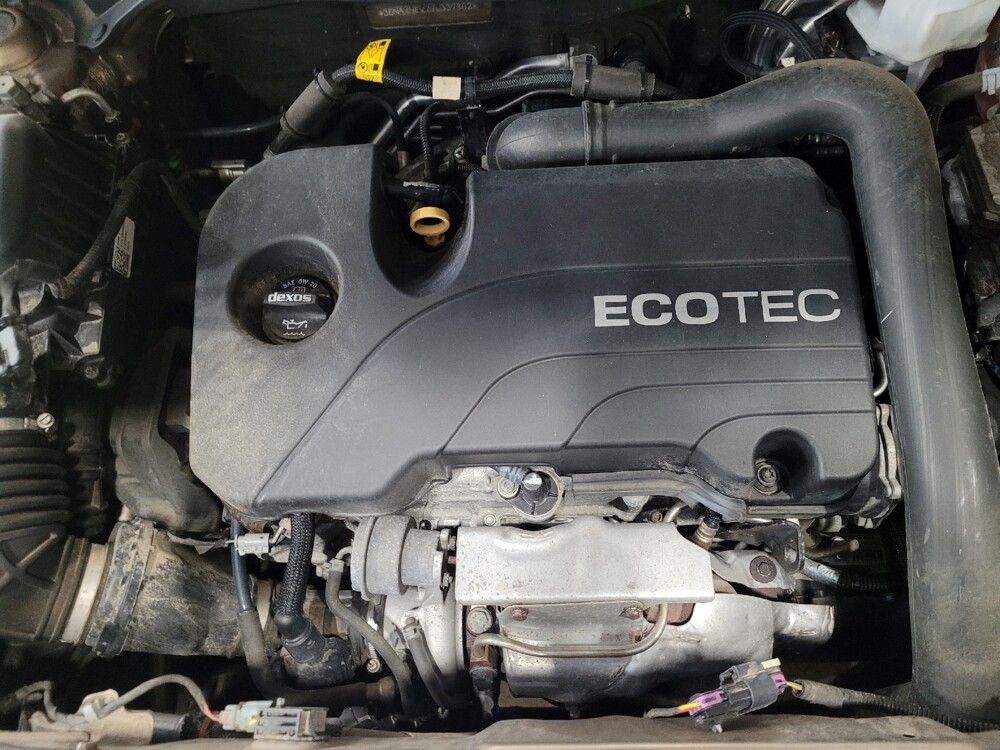 2018 Chevrolet Equinox in Plymouth Meeting, PA 19462 - 18123146 30