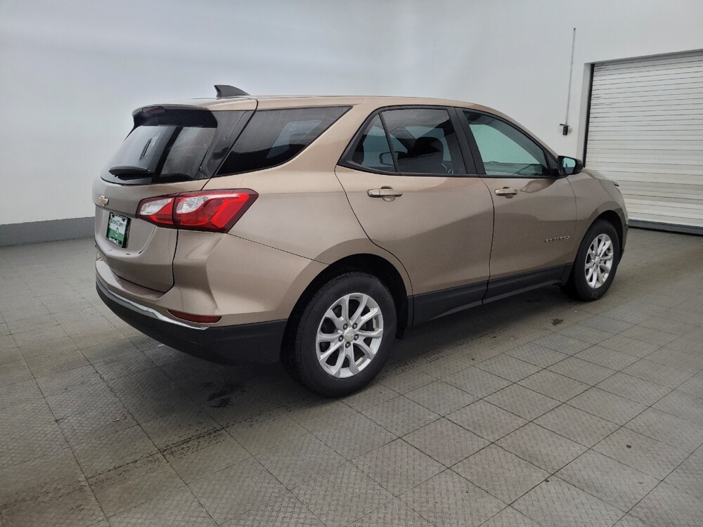 2018 Chevrolet Equinox in Plymouth Meeting, PA 19462 - 18123146 10