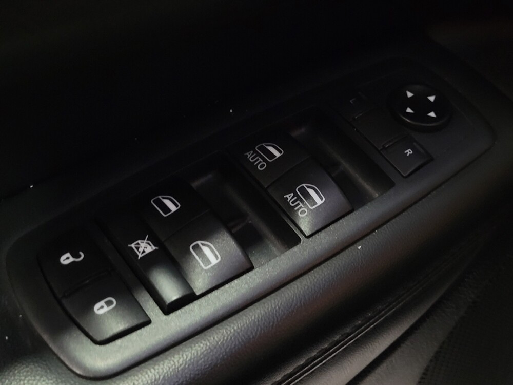 2020 Jeep Grand Cherokee in Newport News, VA 23601 - 18123147 27