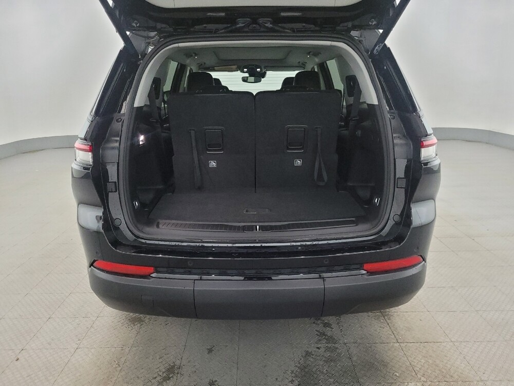 2023 Jeep Grand Cherokee L in Plymouth Meeting, PA 19462 - 18123148 29